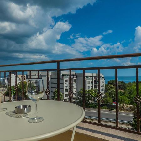 Private Apartment In Cypress Complex 15 Варна Экстерьер фото
